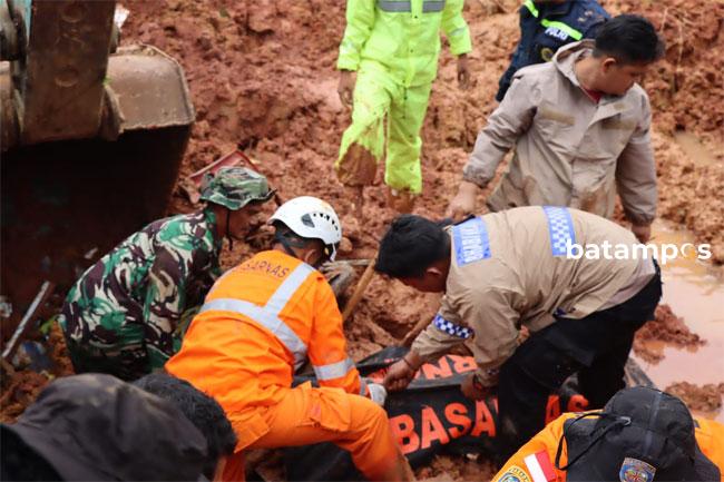 Kapolri Kirim 2 Ton Beras ke Natuna