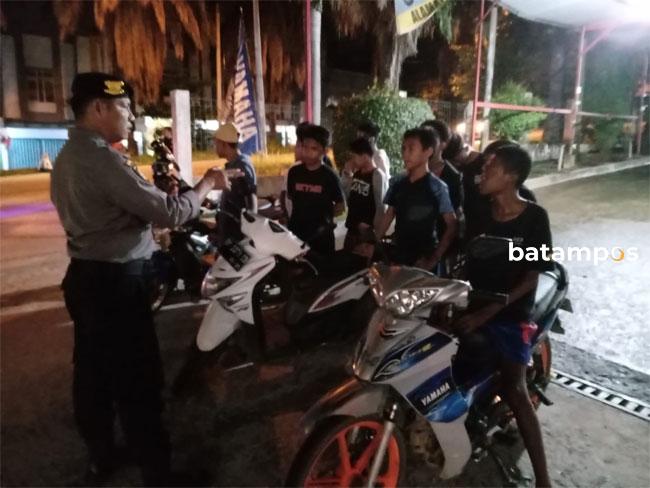 Polisi Larang Remaja Kumpul-kumpul hingga Larut Malam