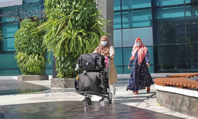 Banyak Keluhan Pekerja Migran, Didiskriminasi dan Dipungut Petugas Bea Cukai