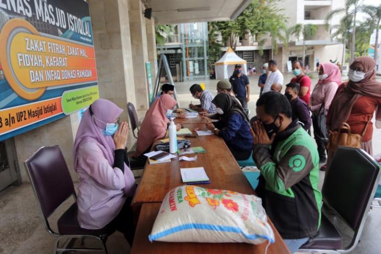 Penghimpunan Zakat Ramadan Tembus Rp 284 Miliar