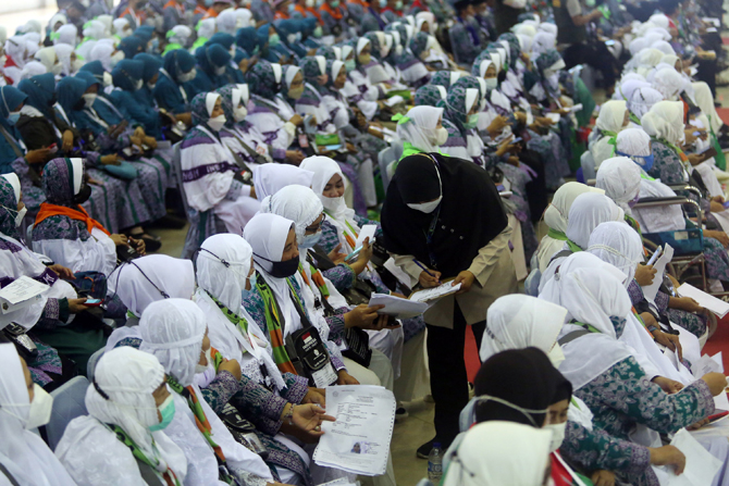 Kurangi Seremoni di Embarkasi, Kemenag Matangkan Layanan untuk Jamaah Lansia