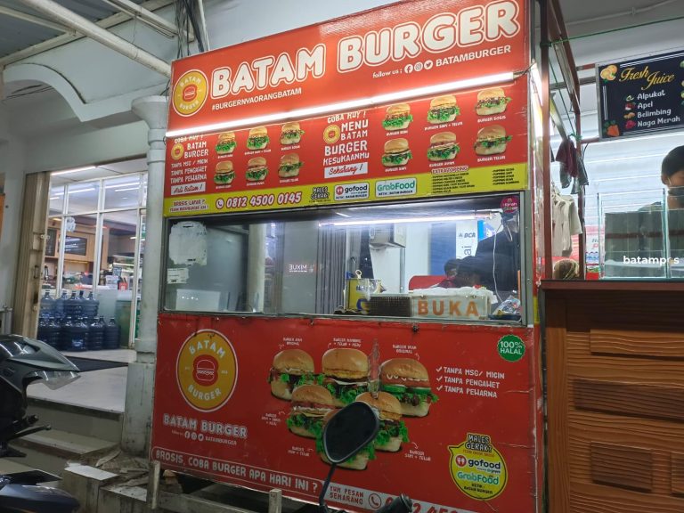 Hasyim, Pengelola Batam Burger