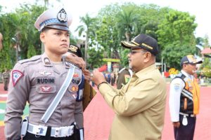 Bupati Karimun Pimpinan Apel Gelar Pasukan Operasi Ketupat Seligi 2023