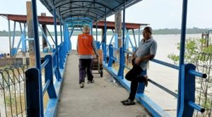 Pertengahan Ramadan, Arus Penumpang Pelabuhan Tanjungbatu Masih Sepi