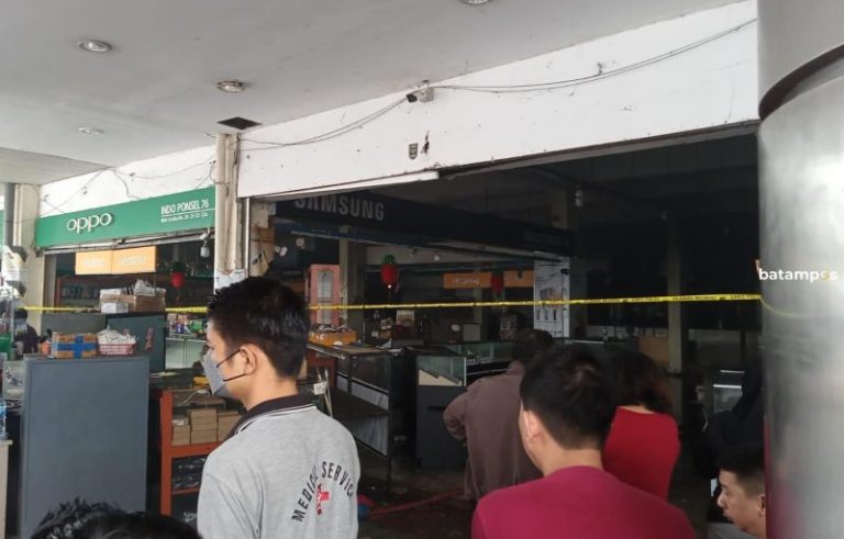 Kronologi Kebakaran Plaza Botania 1, Ratusan Kios Hangus Terbakar