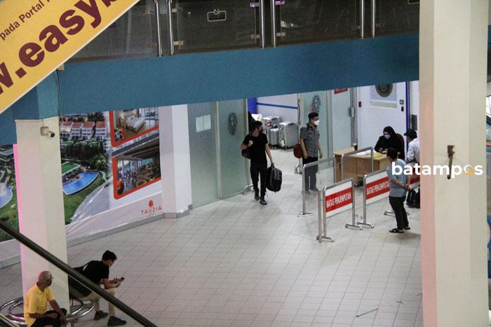 Jelang Lebaran, Arus Pelabuhan Internasional Batamcenter Masih Sepi