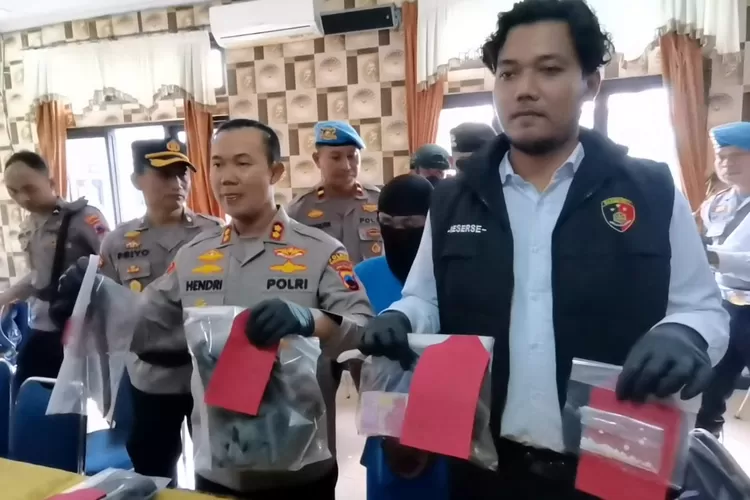 Dukun Pengganda Uang di Banjarnegara Bunuh Korban dengan Potasium Sianida