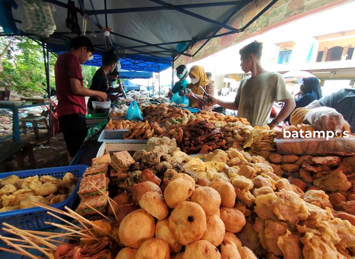 BPOM Tidak Temukan Bahan Berbahaya Pada Takjil, Tapi Ada Kerupuk Diduga Mengandung Boraks