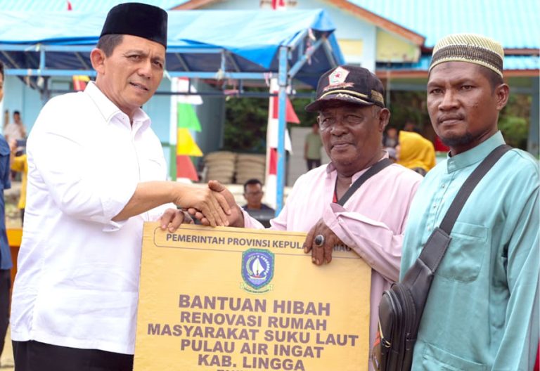 Pemprov Gesa Pembenahan Kediaman Suku Laut di Kabuten Lingga