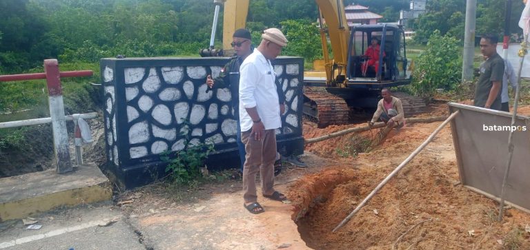 Jambatan Sungai Kundur Sempat Putus, Sekarang Sudah Bisa Dilewati Kendaraan Roda Empat
