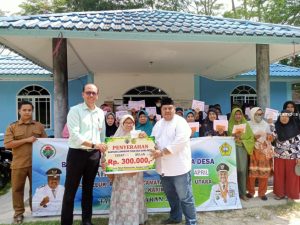 42 Kepala Keluarga Warga Desa Teluk Radang Terima BLT Dana Desa