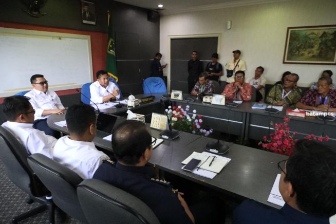 Curhat ke DPRD Batam, Pedagang Barang Seken Mengaku ‘Tak Bisa Cari Makan’