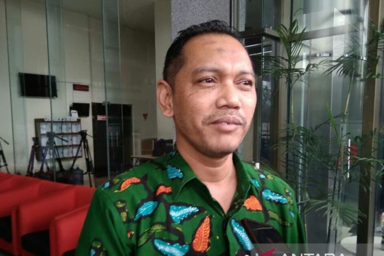 Bupati Meranti Diduga Terima Suap Pengadaan Jasa Ibadah Umrah