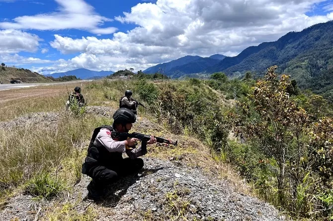 Lagi, TNI-Polri Kontak Senjata dengan KKB di Intan Jaya