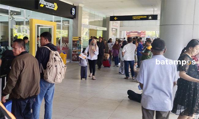 Ribuan Pemudik Tiba di Pelabuhan Domestik Sekupang