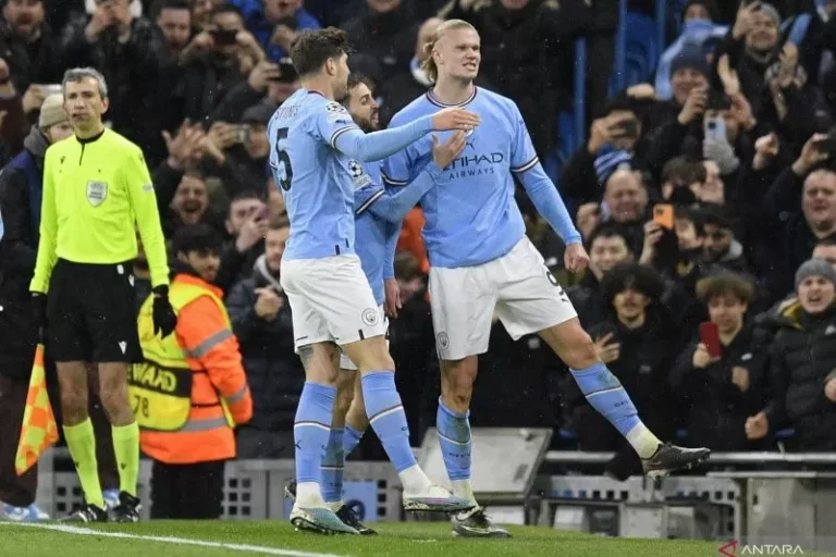 Manchester City Kembali ke Puncak Klasemen Liga Inggris