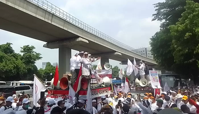 Ribuan Dokter dan Nakes Turun ke Jalan, Tolak RUU Kesehatan