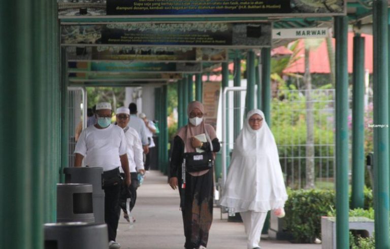 JCH Kloter Pertama Embarkasi Batam Mulai Masuk Asrama Haji