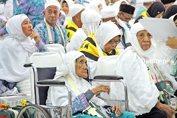 Kemenag Minta PPIH Batam Beri Perhatian Lebih Kepada JCH Lansia