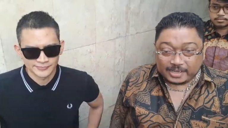 Dicecar 22 Pertanyaan, Rezky Aditya Akui Dirinya yang Ada di Video Porno