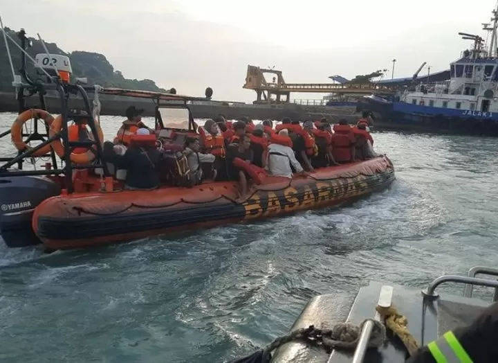 Penyebab Kebakaran Kapal Feri KMP Royce, Diduga Api dari Bus yang Terbakar di Dalam