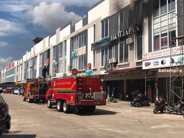 Akibat Lupa Matikan Kompor, Restoran Jepang di Mitra Raya Terbakar