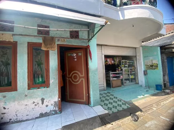 Densus 88 Antiteror Geledah Rumah Terduga Teroris di Surabaya dan Malang, Sita Dua Kardus dan Satu Karung Barang Bukti