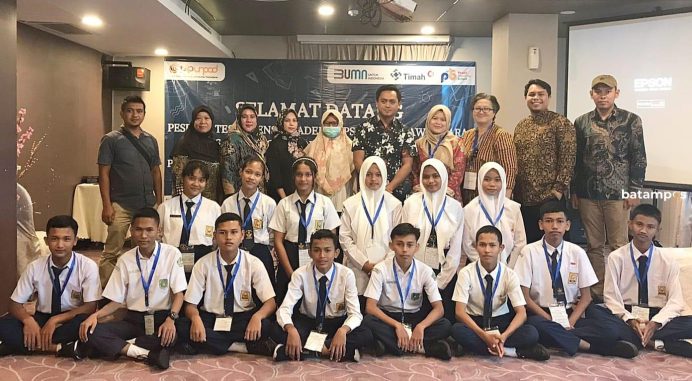 Usai Ikut Tes Lanjutan Program Kelas Beasiswa PT Timah Tbk, Dewi Berharap Bisa Lulus Hingga Akhir