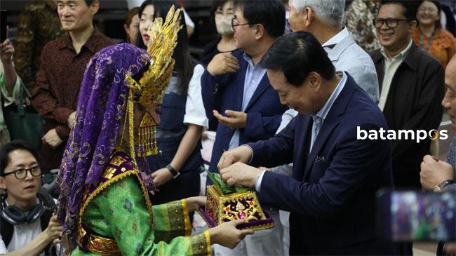 Turis Korea Selatan Puji Kemajuan Kota Batam