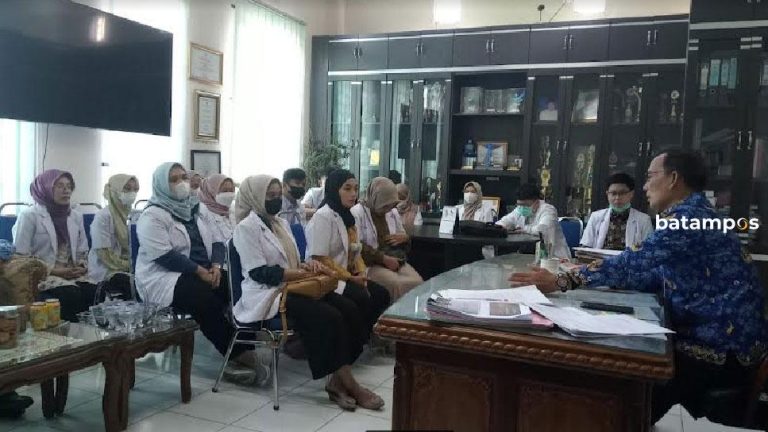 14 Dokter Internship Ditempatkan di RSUD dan Puskesmas