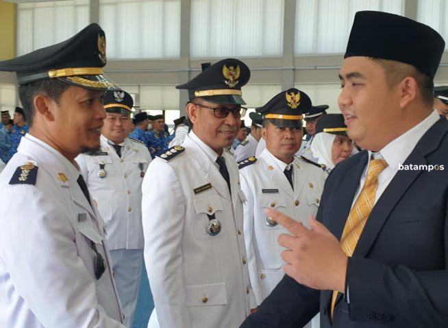 Dilantik jadi Camat Bintan Utara Definitif, Deny Irman Susilo Diberi Tugas Selesaikan Masalah TPU di Tanjunguban