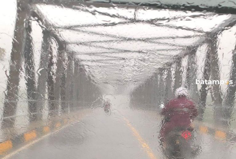 Hujan dan Angin Kencang, Pelayaran dari SBP Tanjungpinang Terhenti Sementara