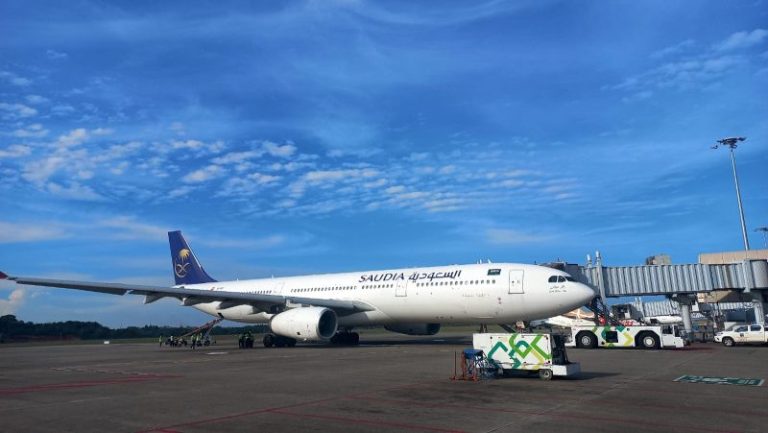 4.083 JCH Embarkasi Batam Sudah Diberangkatkan ke Tanah Suci