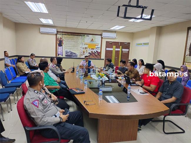 Ratusan Atlet Luar Negeri Ikuti Batam Triathlon 2023