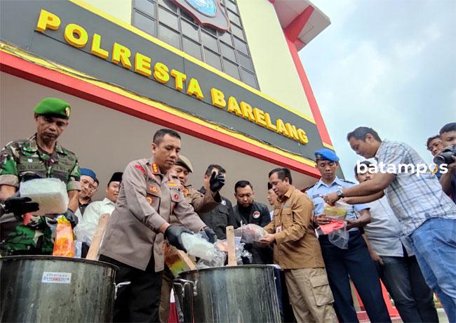 Polresta Barelang Musnahkan Narkotika Senilai Rp15 Miliar