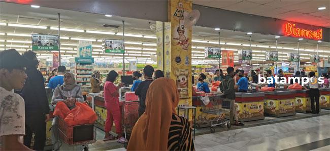Sistem Pembayaran Swalayan DC Mall Batam Rusak, Pembeli Batal Belanja