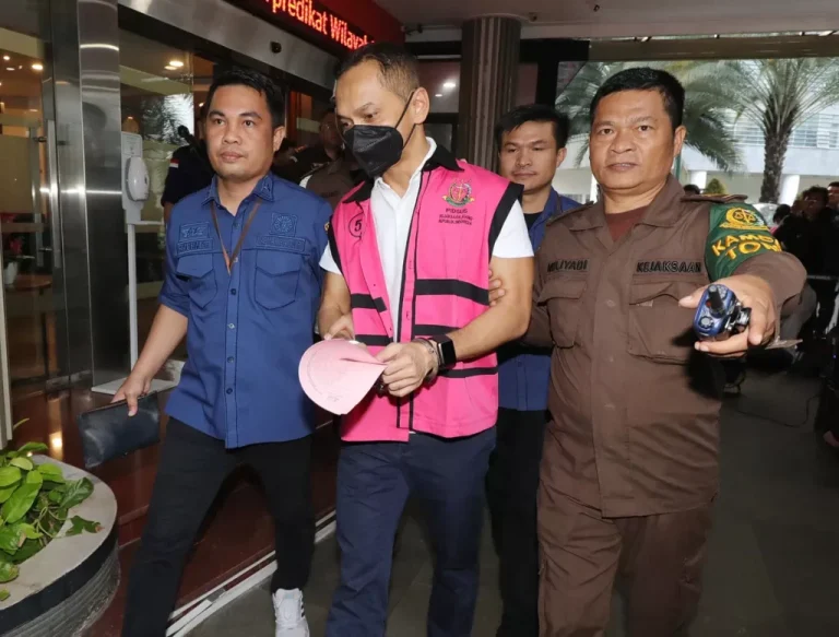 Kejagung Didukung Bongkar Tuntas Aliran Duit Korupsi BTS 4 G ke Tiga Partai