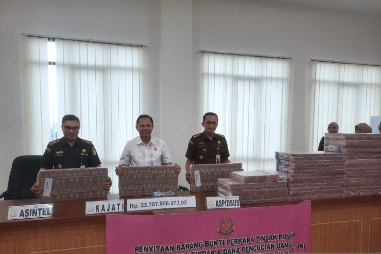 Kejaksaan Sita Uang TPPU Kasus Bank Jambi Senilai Rp23,78 M