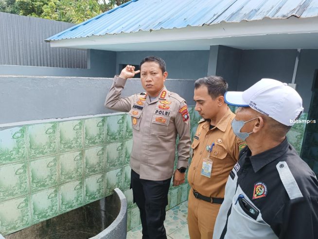 Polisi Revitalisasi Tempat Pemandian Umum