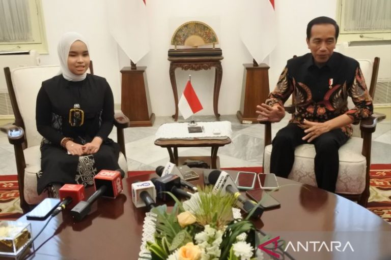 Presiden Jokowi akan Cawe-Cawe Beri “Vote” ke Putri Ariani di Semifinal AGT