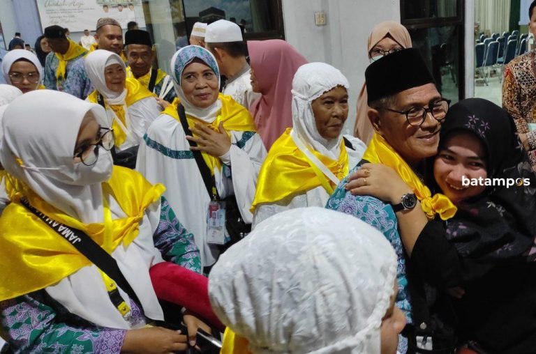 Jadwal Kembali Kloter Haji dari Batam