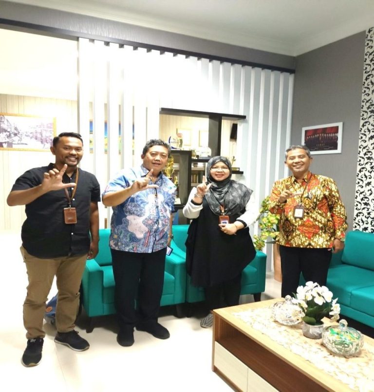 Mahasiswa Tanjungpinang Mengakses UKBI Adaptif Merdeka