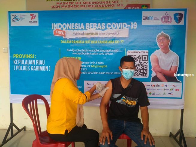 Sambut Hari Bhayangkara ke-77, Polres Karimun Gelar Vaksinasi