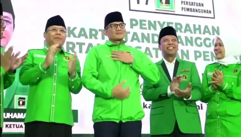 Sudah Pakai Jaket Hijau, Sandi Uno Resmi Dapat KTA PPP