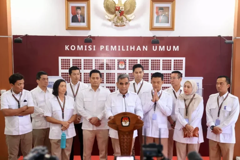 Sekjen Gerindra Ingatkan Kadernya Tak Mencaci Capres Ganjar dan Anies