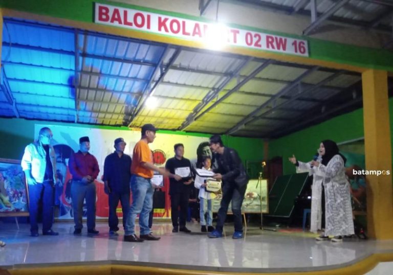Lomba Baca Puisi di Baloi Kolam, Suarakan Hak Rakyat Kecil