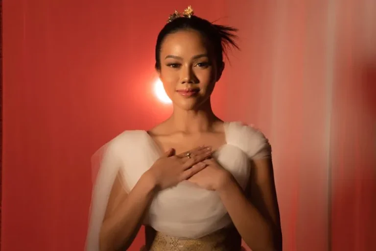 Nyanyikan Ulang Lagu ”Lihatlah Lebih Dekat” Jadi Kado Yura Yunita untuk 23 Tahun ”Petualangan Sherina”