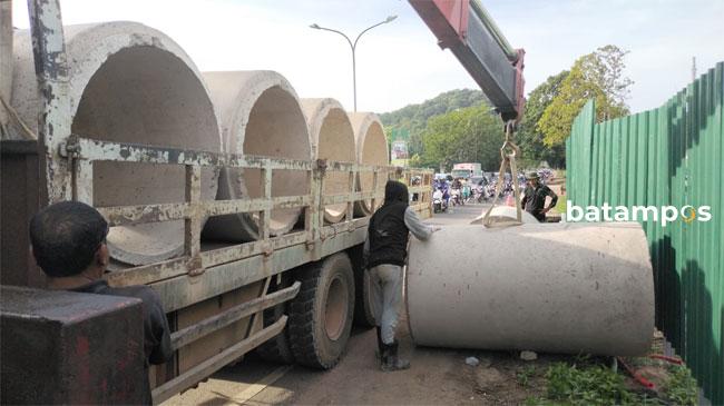 10 Gorong-gorong Dipasang Diturunan Bukit Daeng