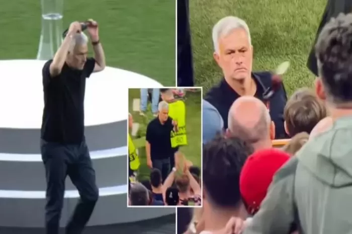 Jose Mourinho Lempar Medali Runner-up Liga Europa Usai AS Roma Kalah