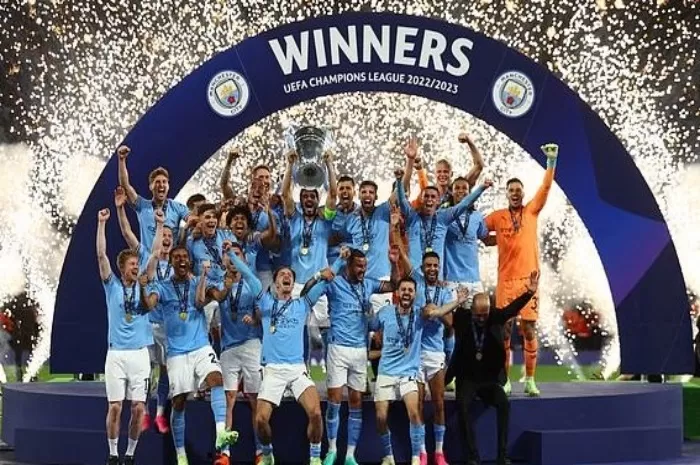 Manchester City Mengejar Sextuple